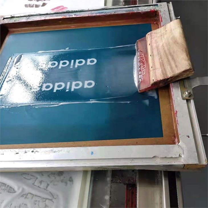 Silikona drukas tinte